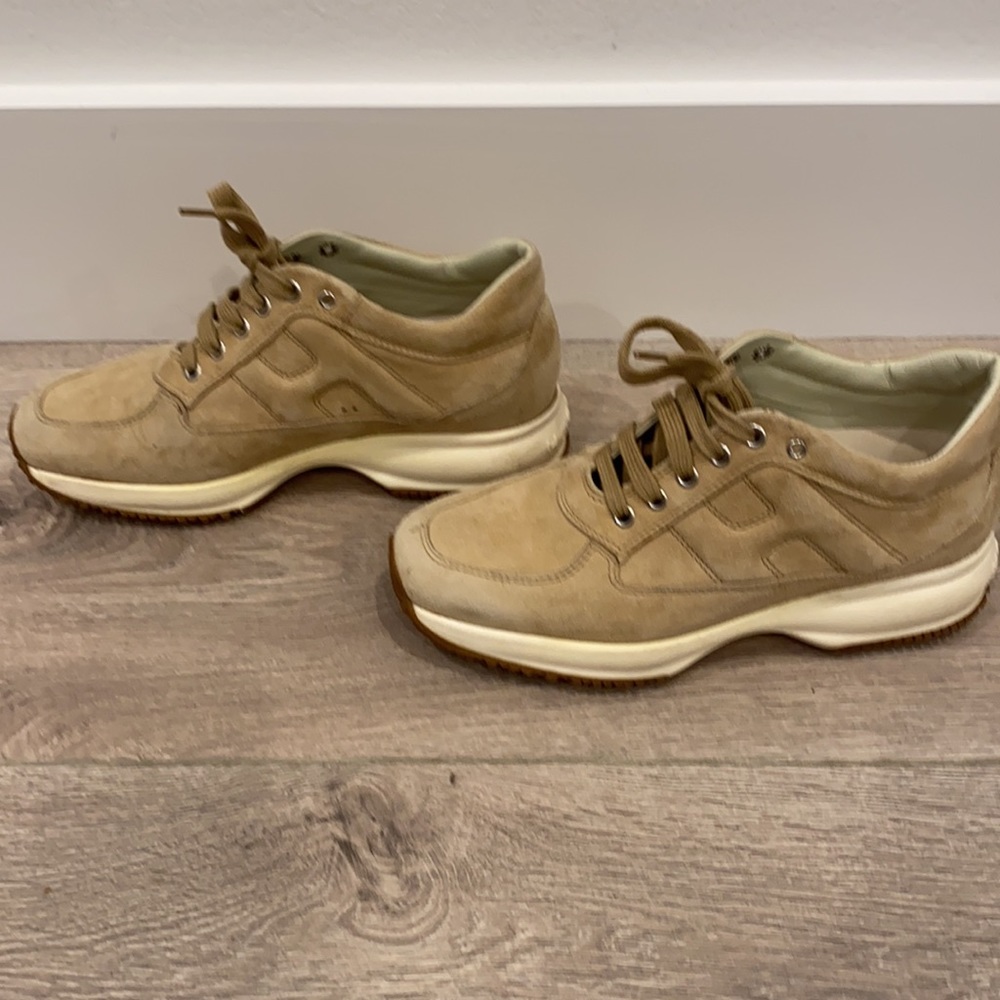 Hogan Interactive suede sneaker Tan size 6.5 Italian